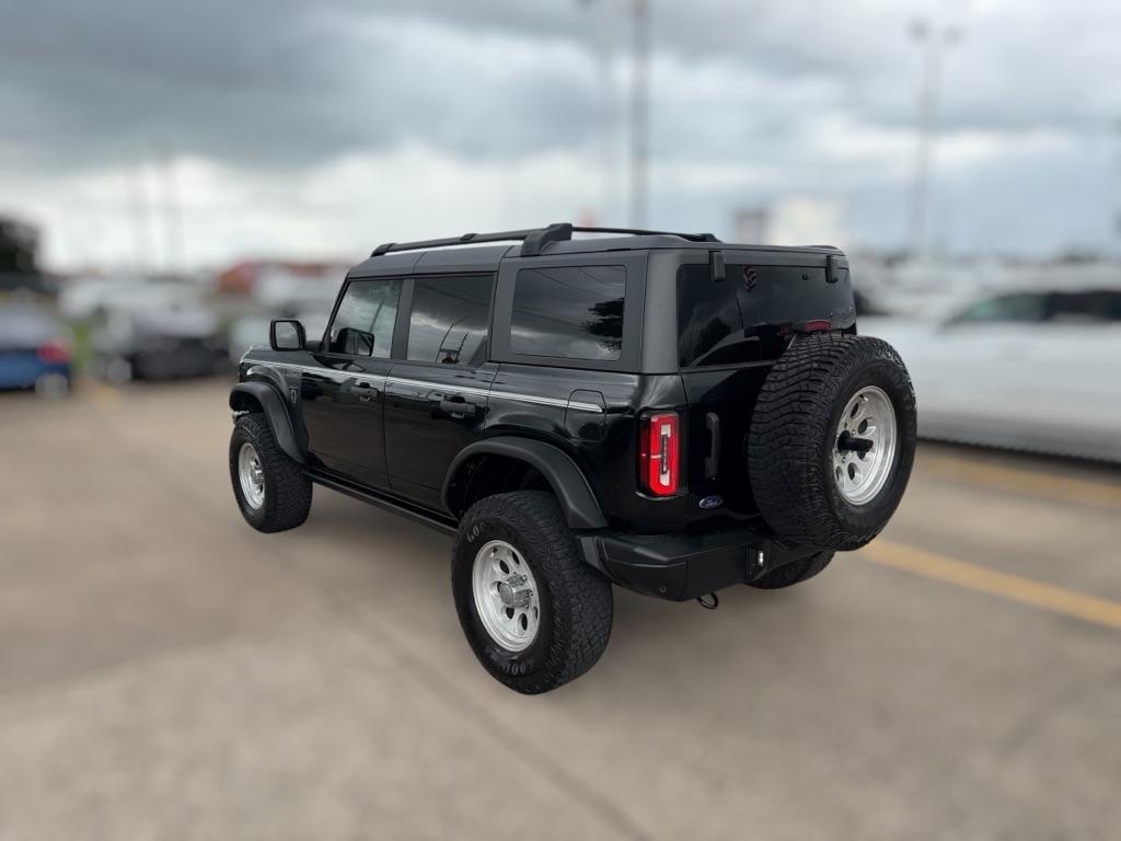 Ford Bronco Base 4-Door w/Advanced 2023