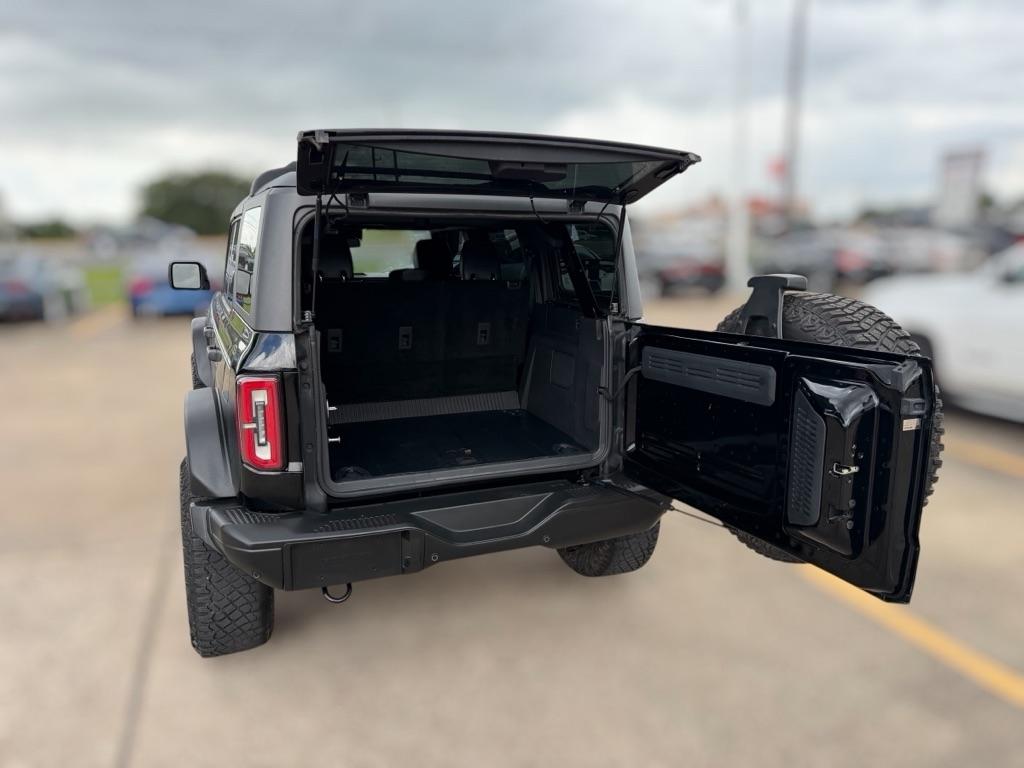 Ford Bronco Base 4-Door w/Advanced 2023