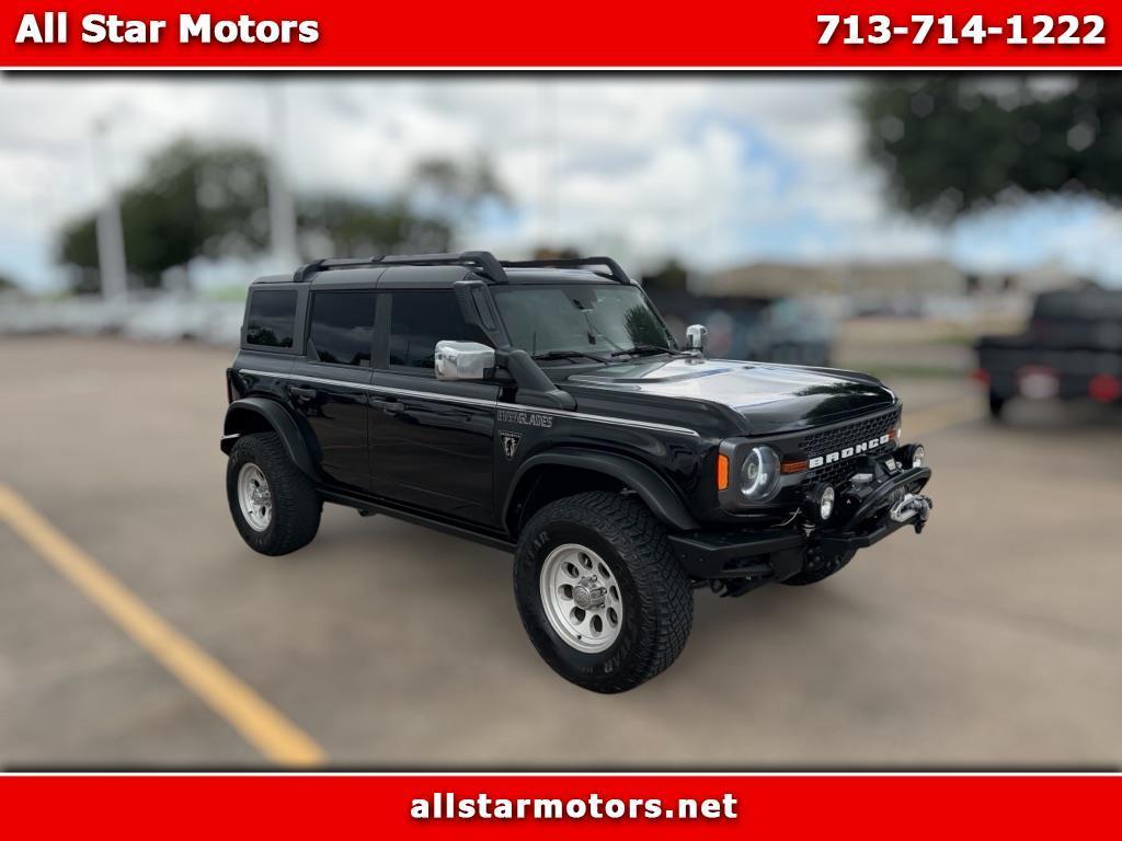 Ford Bronco Base 4-Door w/Advanced 2023