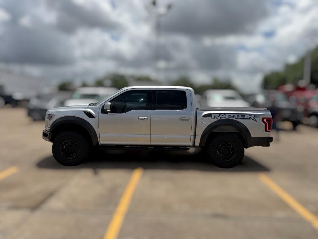 Ford F-150 Raptor SuperCrew 4WD 2018