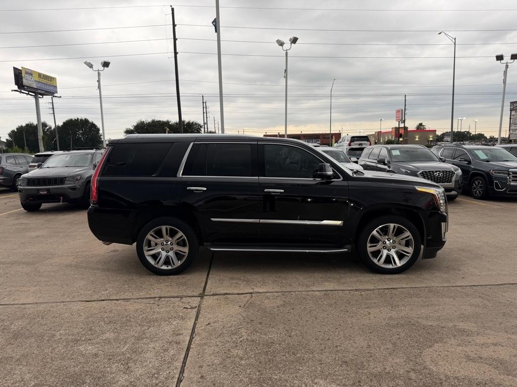 Cadillac Escalade Luxury 4WD 2015