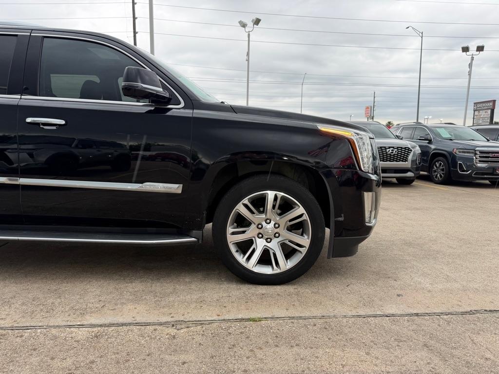 Cadillac Escalade Luxury 4WD 2015