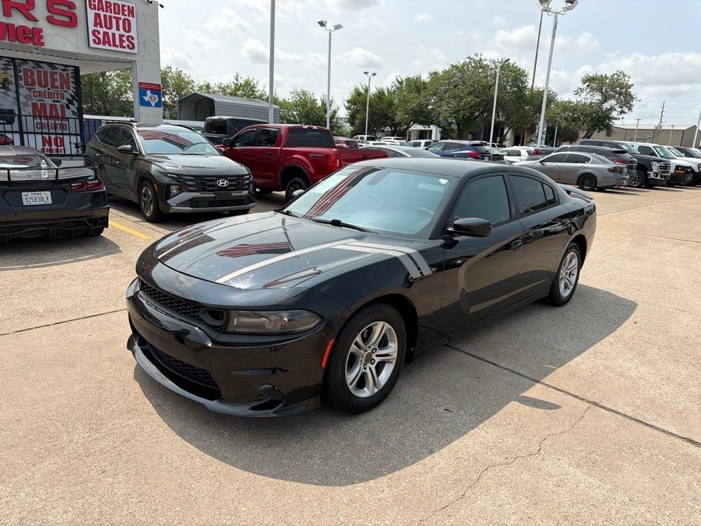 Dodge Charger SE 2017