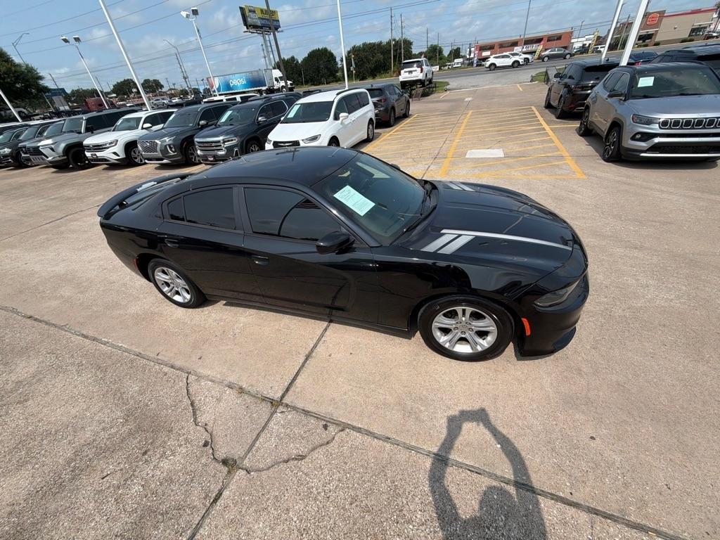 Dodge Charger SE 2017