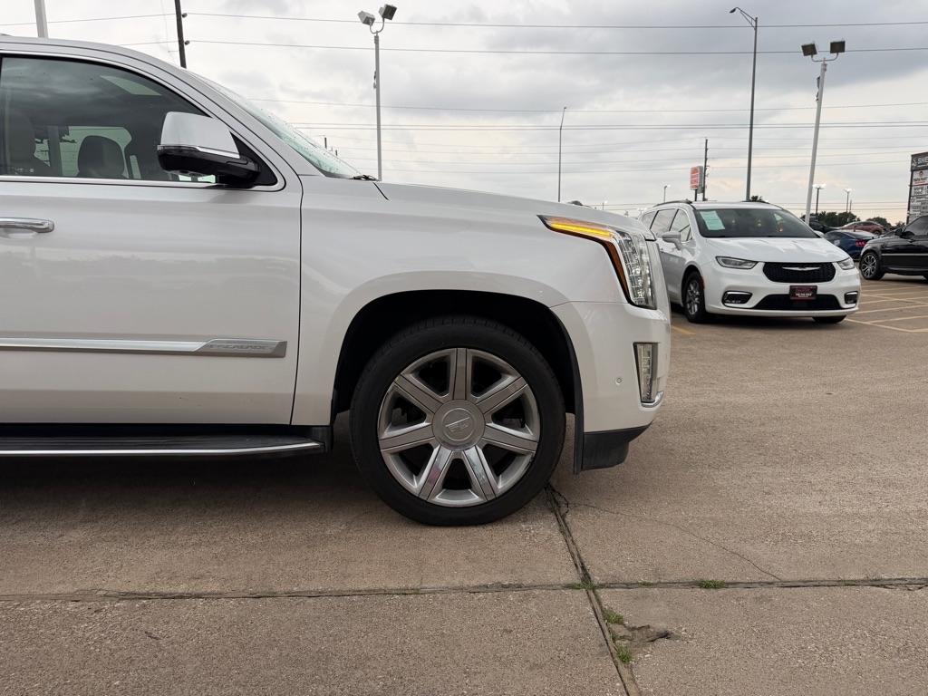 Cadillac Escalade ESV Premium 4WD 2019