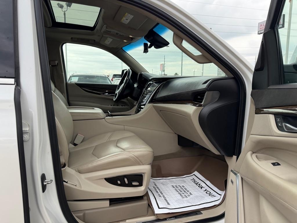Cadillac Escalade ESV Premium 4WD 2019