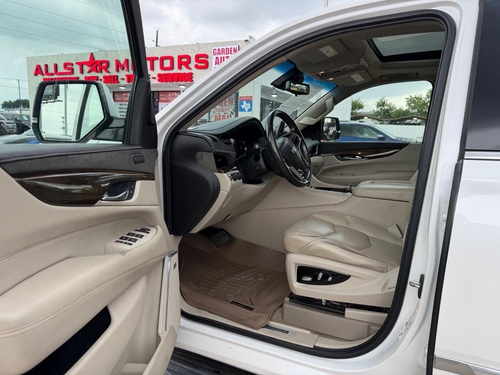 Cadillac Escalade ESV Premium 4WD 2019