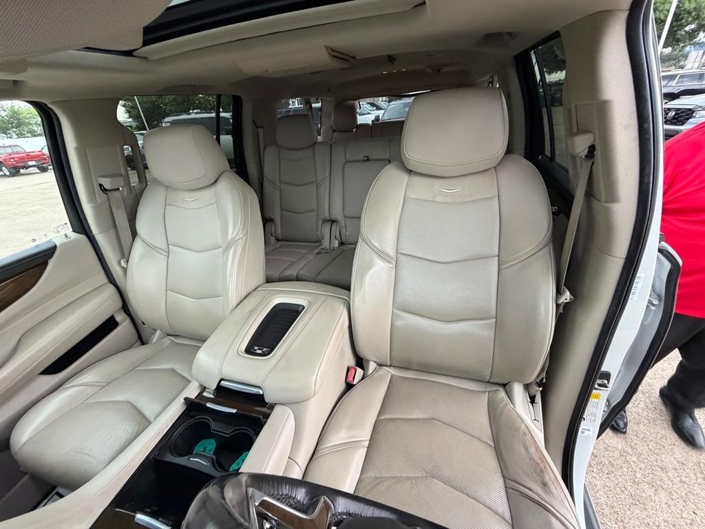 Cadillac Escalade ESV Premium 4WD 2019