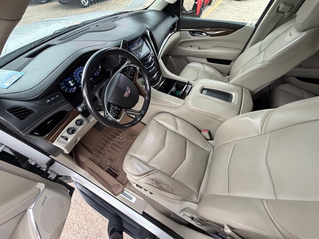 Cadillac Escalade ESV Premium 4WD 2019