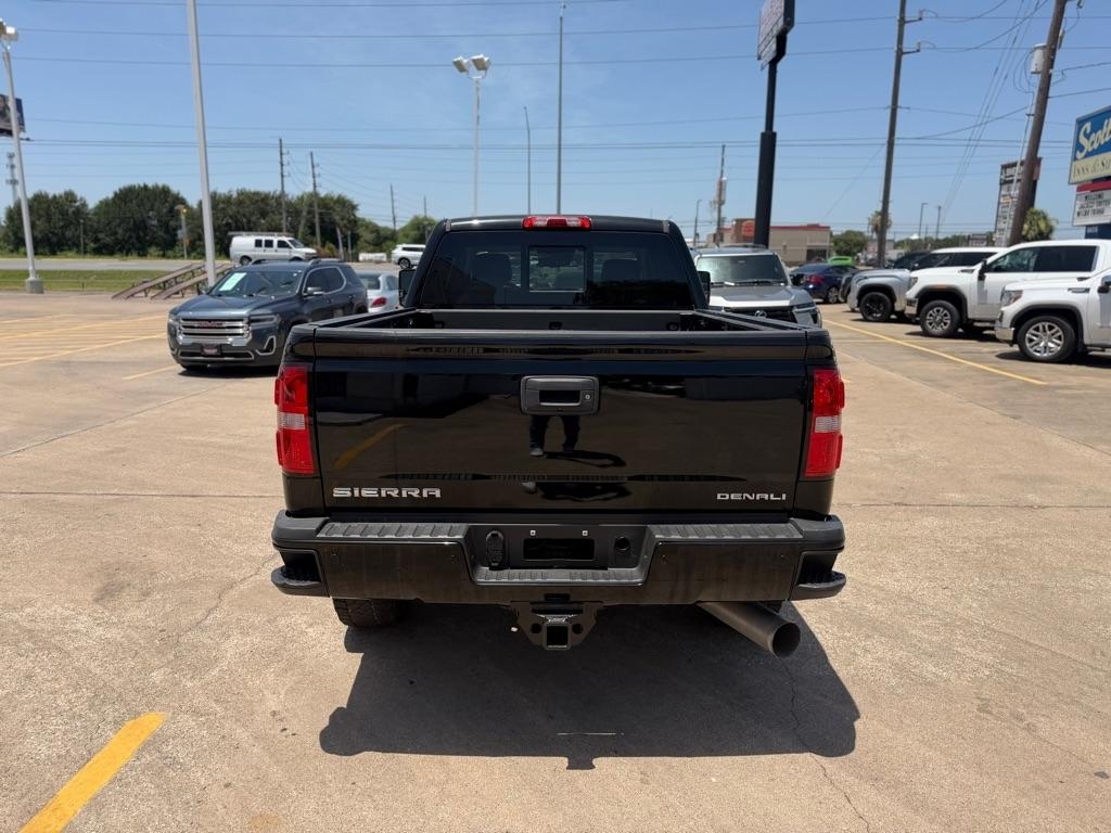 GMC Sierra 2500HD Denali Crew Cab 4WD 2019