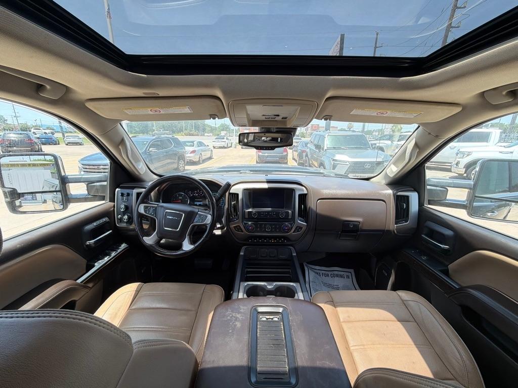 GMC Sierra 2500HD Denali Crew Cab 4WD 2019