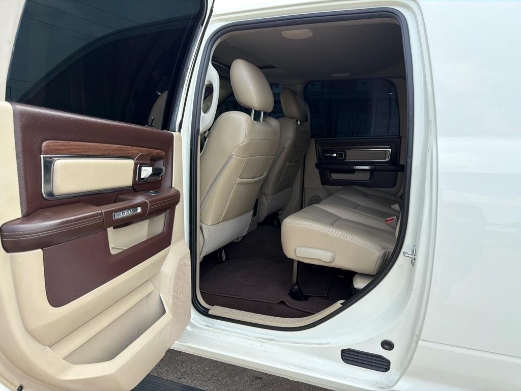 RAM 3500 Laramie Mega Cab 4WD 2018