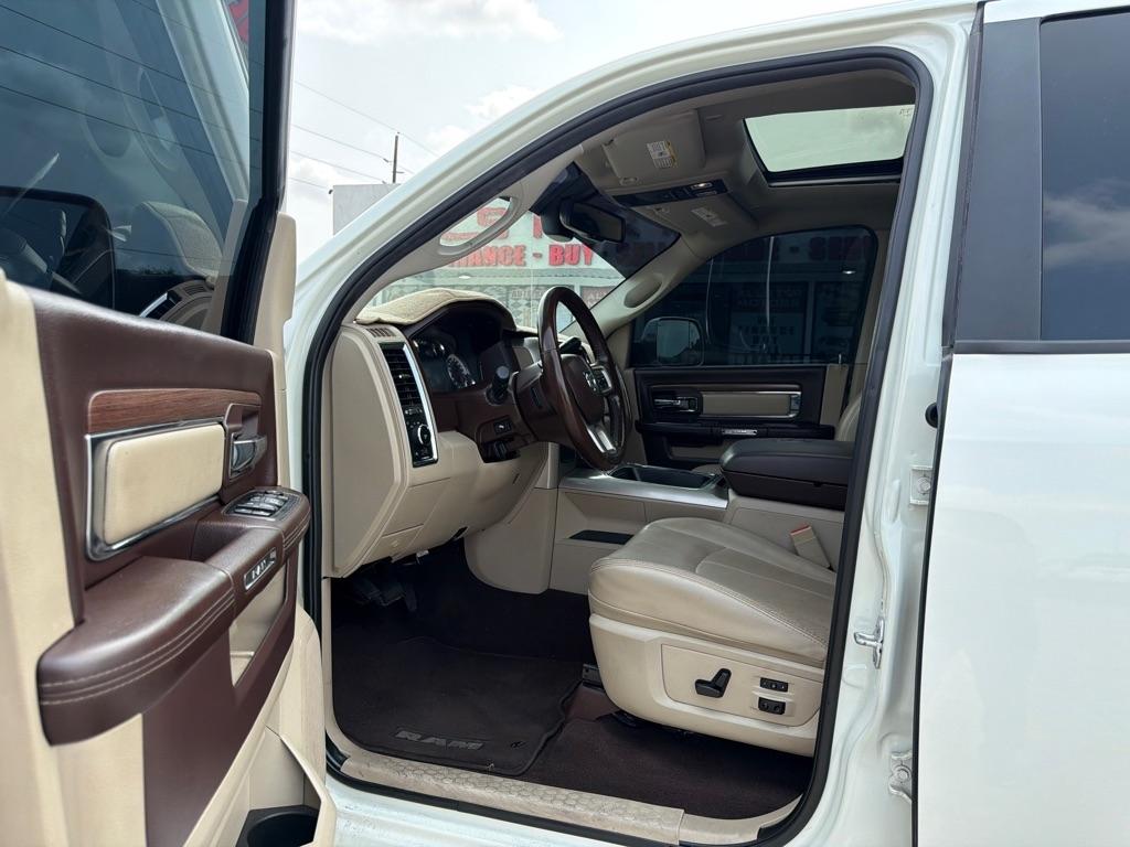 RAM 3500 Laramie Mega Cab 4WD 2018