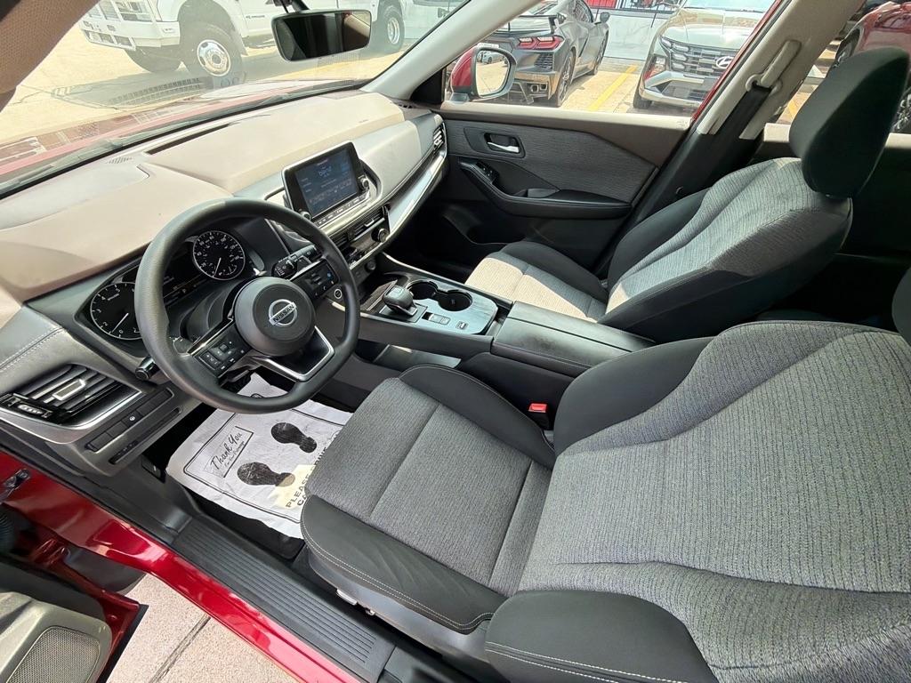Nissan Rogue SV 2021