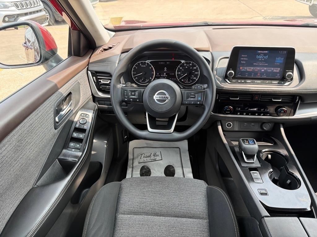 Nissan Rogue SV 2021