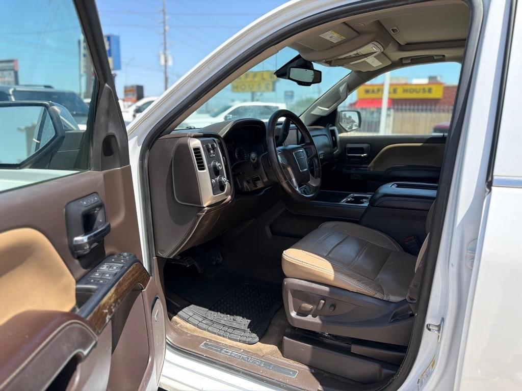 GMC Sierra 1500 Denali Crew Cab Long Box 4WD 2017
