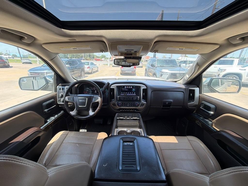 GMC Sierra 1500 Denali Crew Cab Long Box 4WD 2017