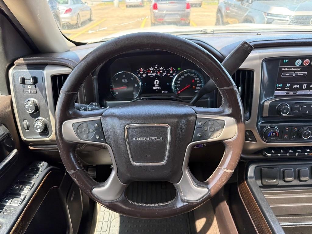 GMC Sierra 1500 Denali Crew Cab Long Box 4WD 2017