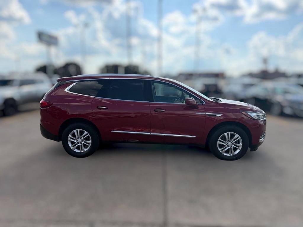 Buick Enclave Essence FWD 2018