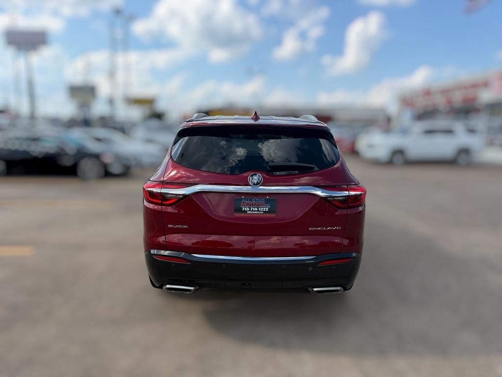 Buick Enclave Essence FWD 2018