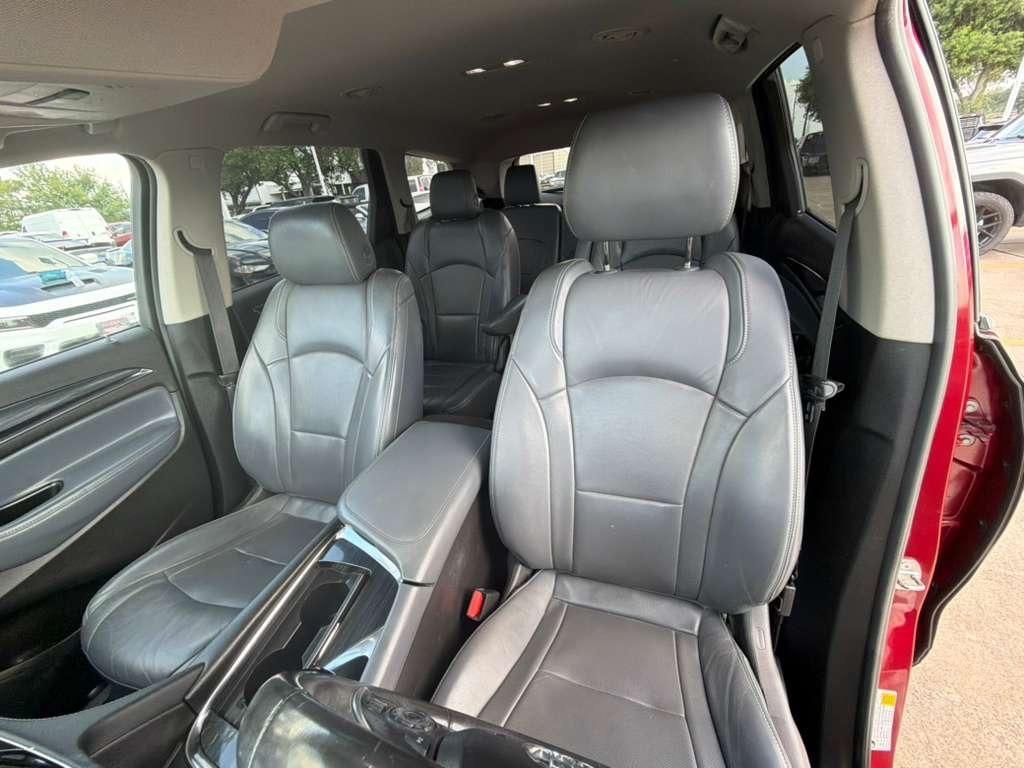 Buick Enclave Essence FWD 2018