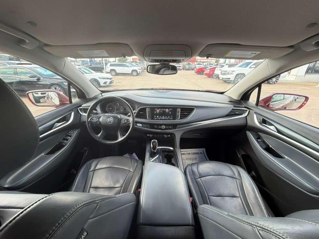 Buick Enclave Essence FWD 2018