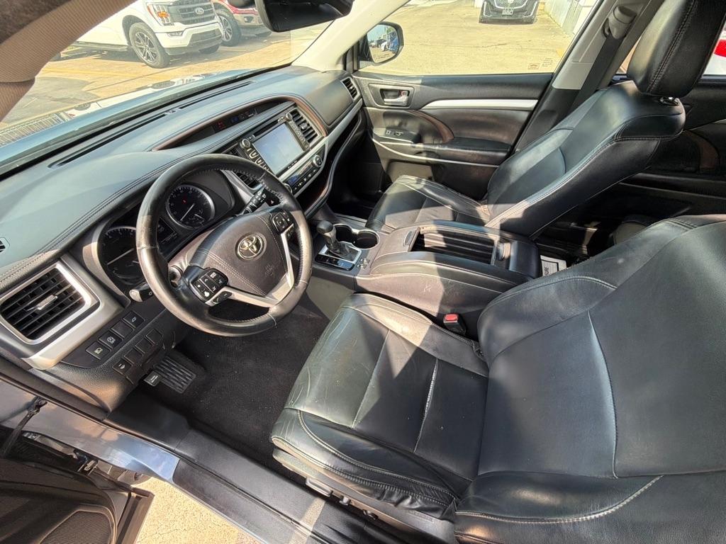 Toyota Highlander XLE FWD V6 2018