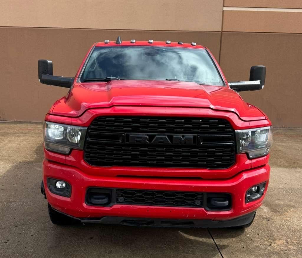 RAM 3500 Lone Star 4x4 Crew Cab 8' Box 2022