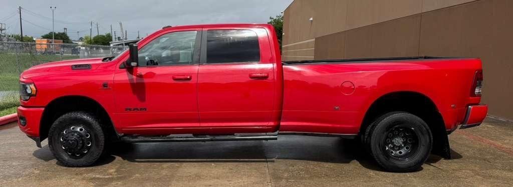 RAM 3500 Lone Star 4x4 Crew Cab 8' Box 2022