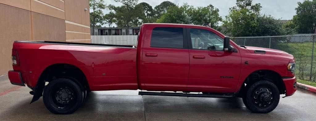 RAM 3500 Lone Star 4x4 Crew Cab 8' Box 2022