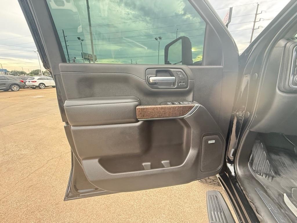 GMC Sierra 2500HD 4WD Crew Cab 159" Denali 2022