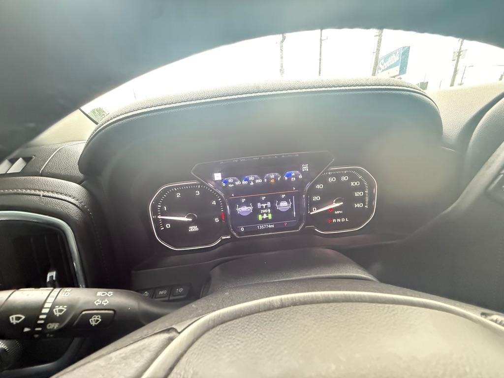 GMC Sierra 2500HD 4WD Crew Cab 159" Denali 2022