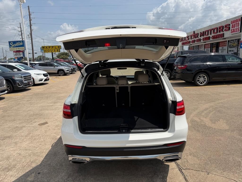 Mercedes-Benz GLC GLC 300 SUV 2017