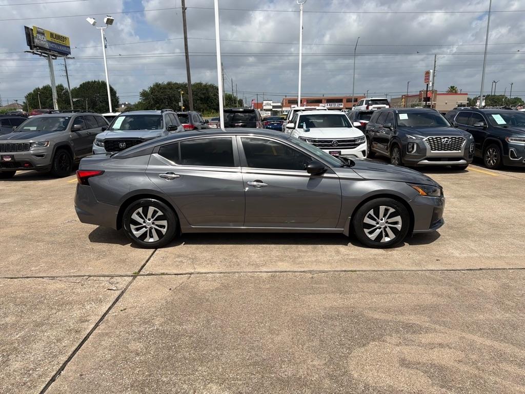 Nissan Altima 2.5 S 2024