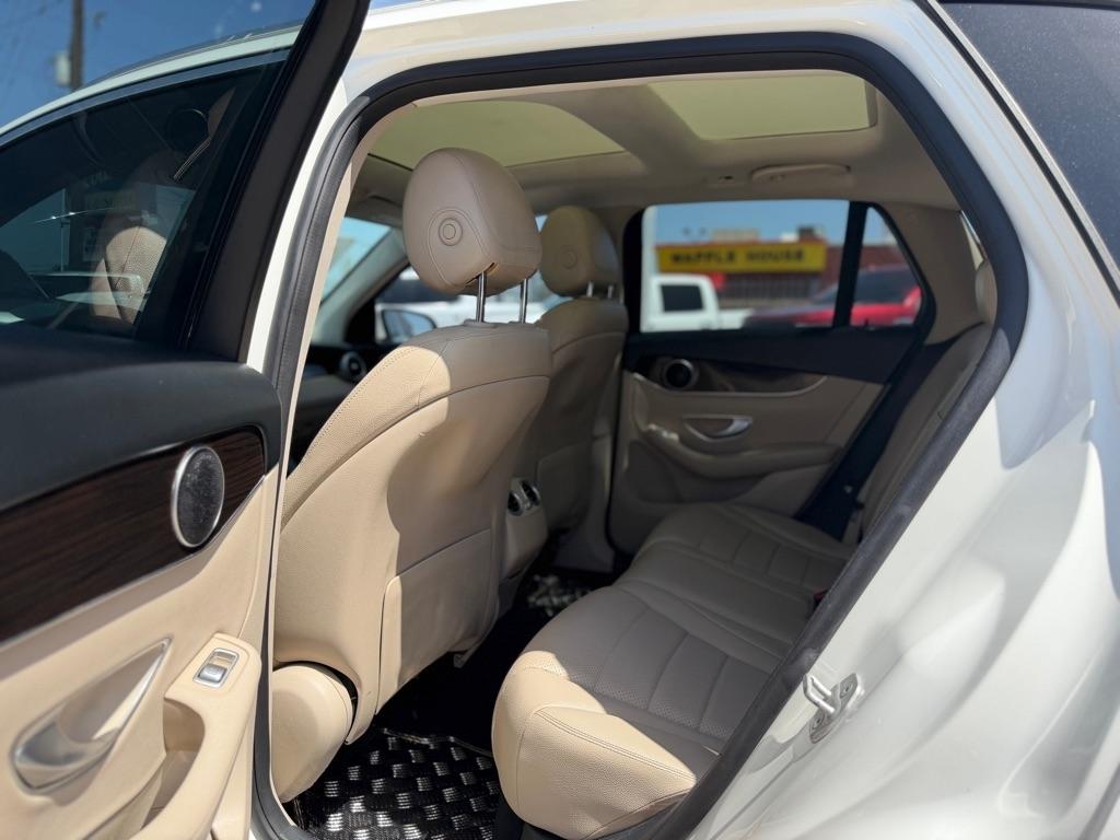 Mercedes-Benz GLC-Class GLC300 2016