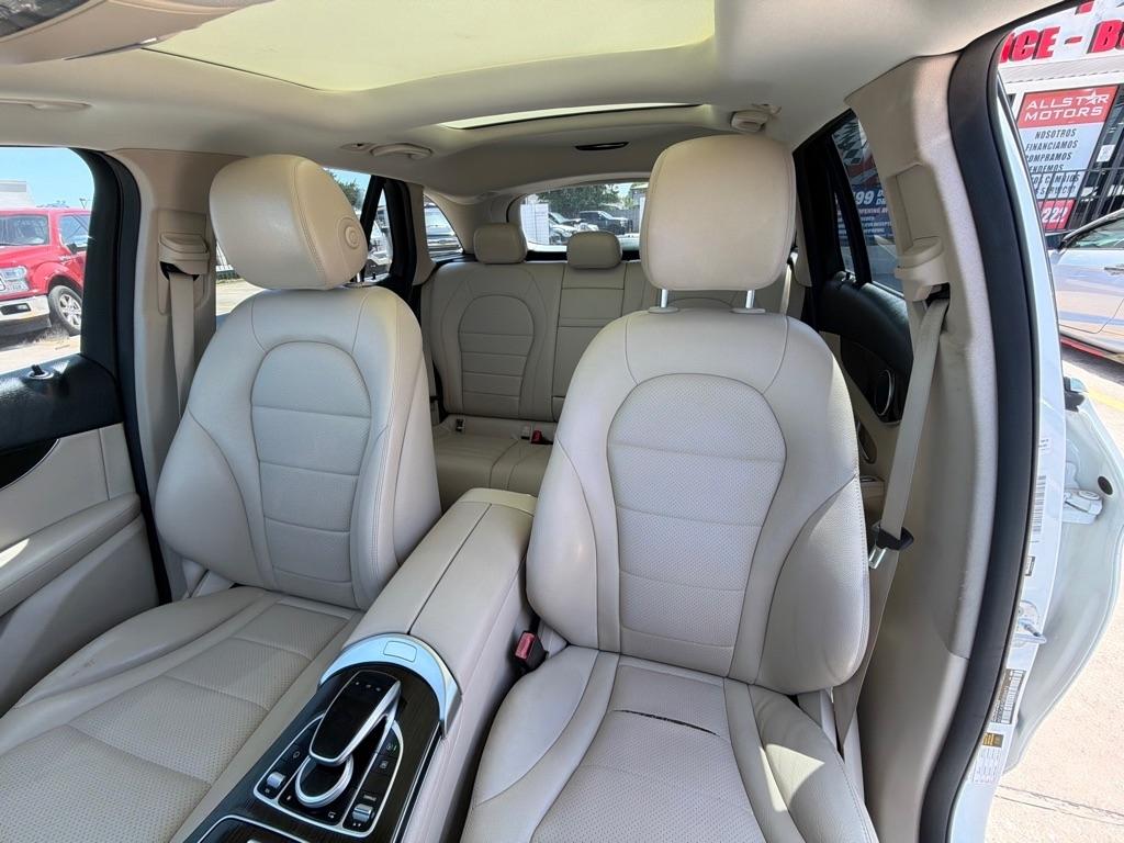 Mercedes-Benz GLC-Class GLC300 2016