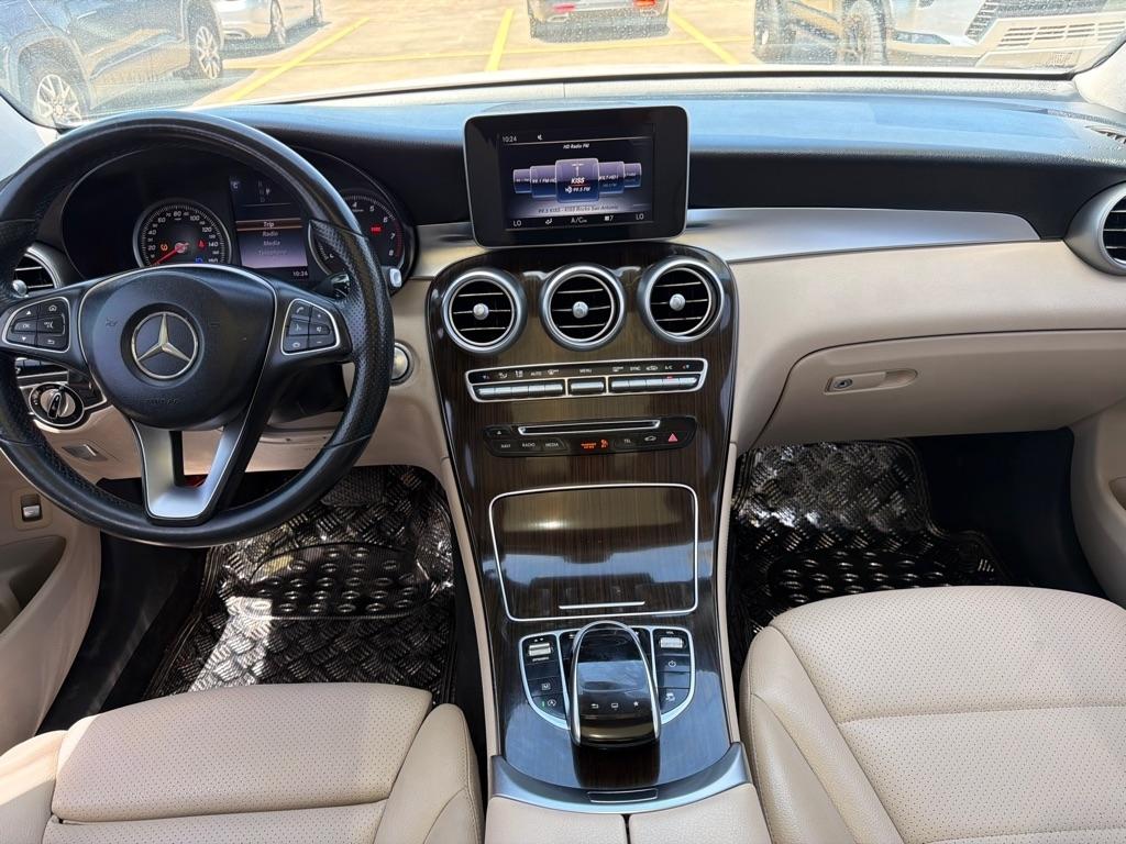Mercedes-Benz GLC-Class GLC300 2016