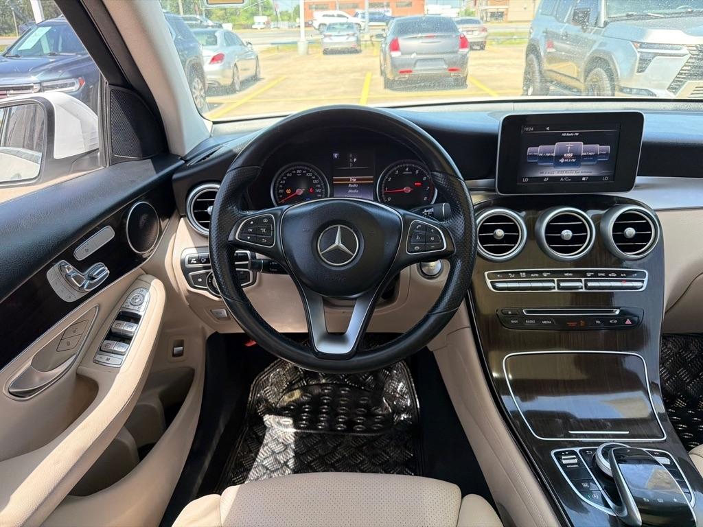 Mercedes-Benz GLC-Class GLC300 2016