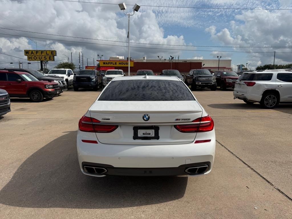 BMW 7-Series M760i xDrive 2018