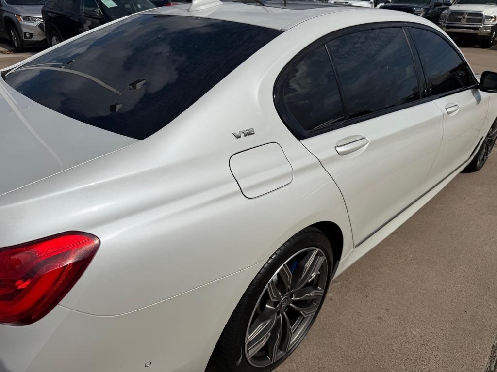 BMW 7-Series M760i xDrive 2018