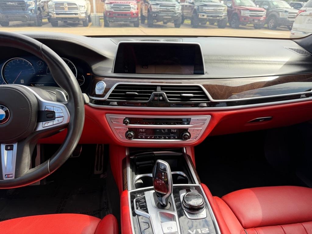 BMW 7-Series M760i xDrive 2018