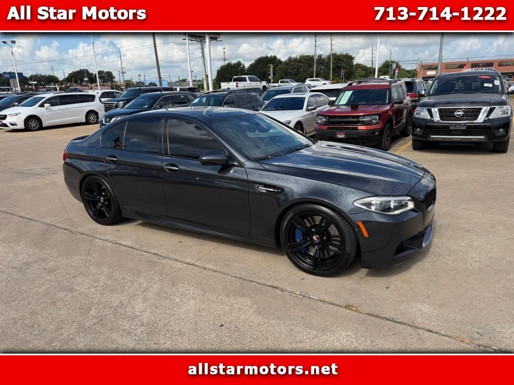 2015 BMW M5 Sedan