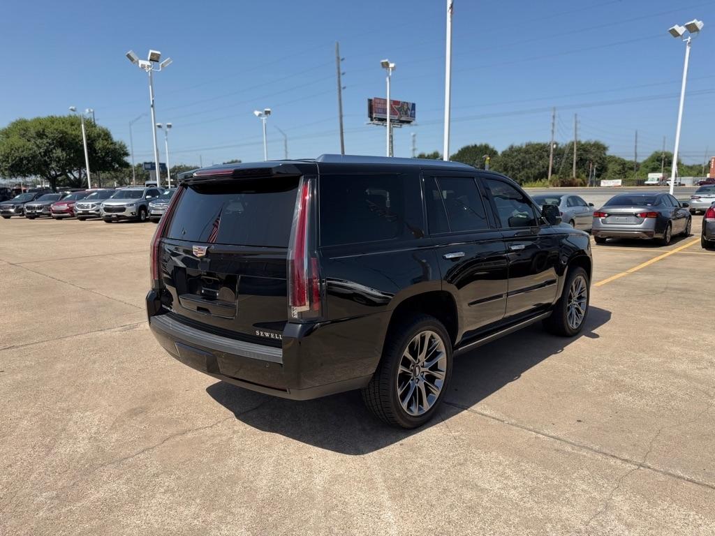 Cadillac Escalade 4WD 4dr Platinum 2019