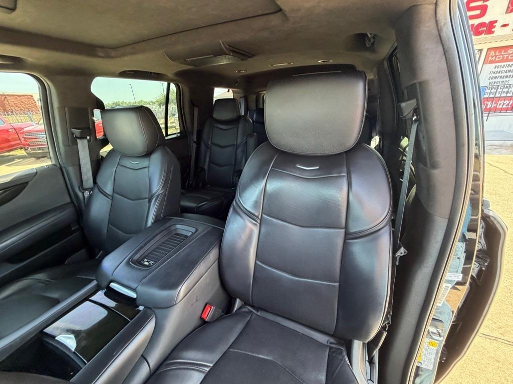 Cadillac Escalade 4WD 4dr Platinum 2019