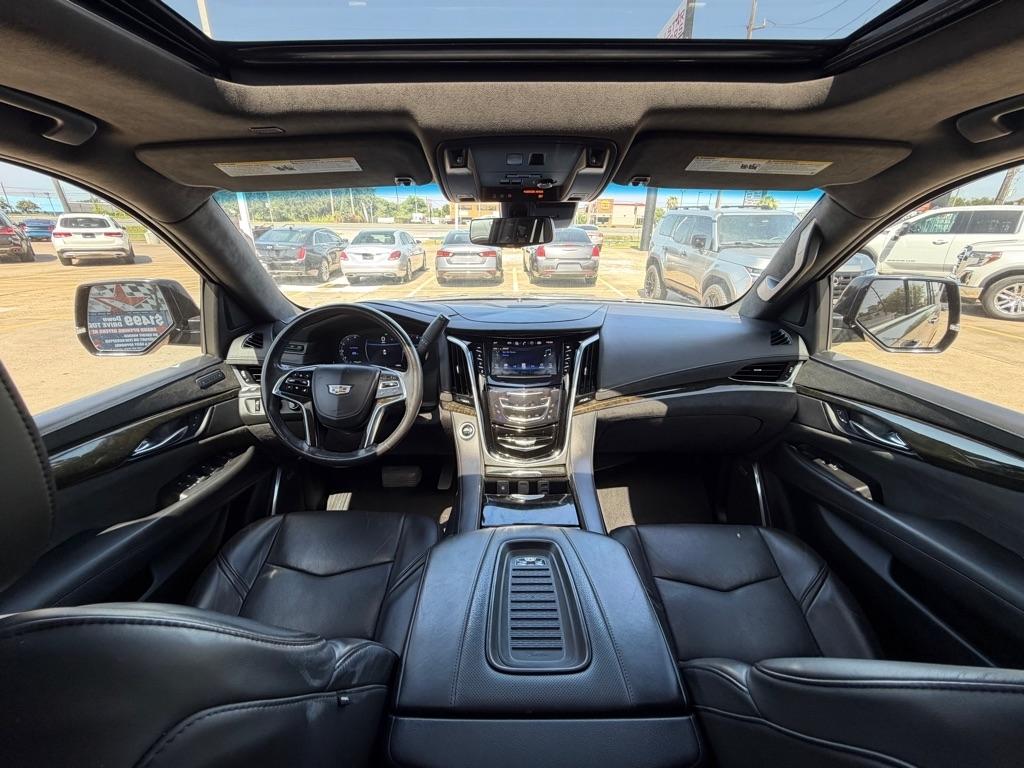 Cadillac Escalade 4WD 4dr Platinum 2019