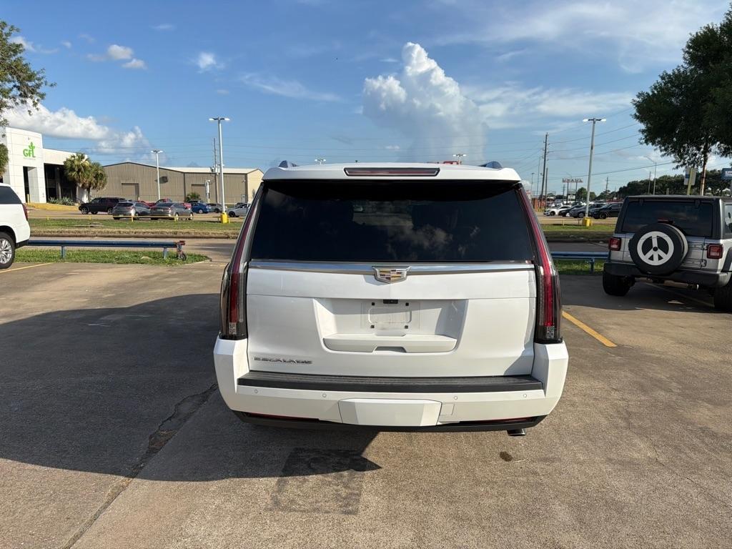 Cadillac Escalade ESV Platinum 4WD 2018