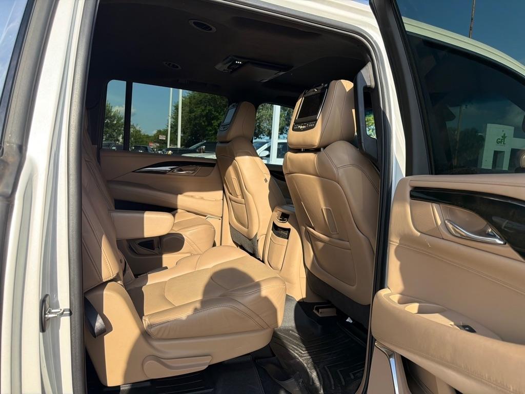 Cadillac Escalade ESV Platinum 4WD 2018