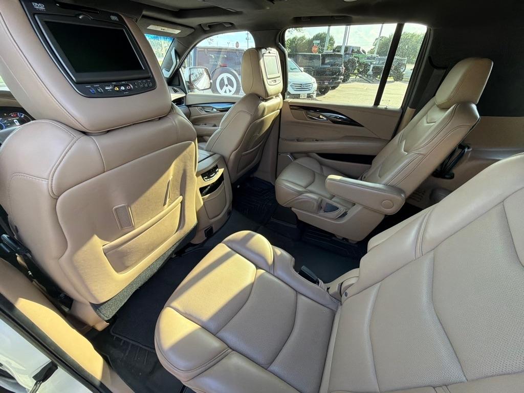 Cadillac Escalade ESV Platinum 4WD 2018