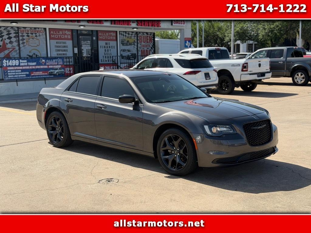 2023 Chrysler 300 Touring