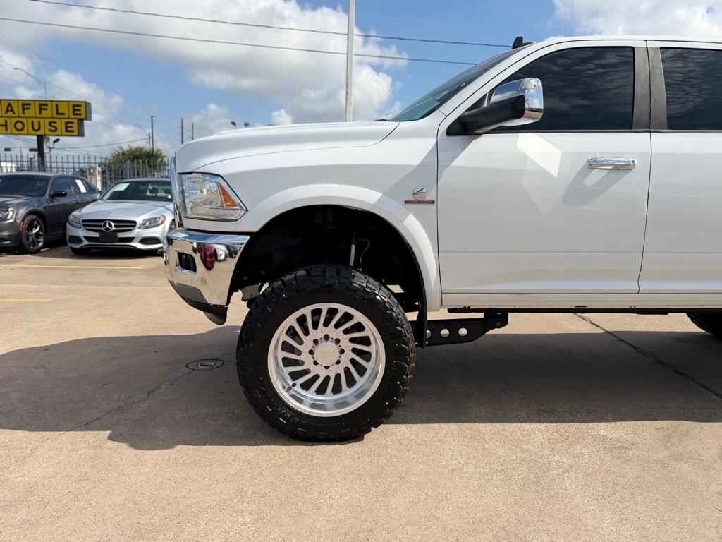 RAM 2500 Laramie Crew Cab SWB 4WD 2016